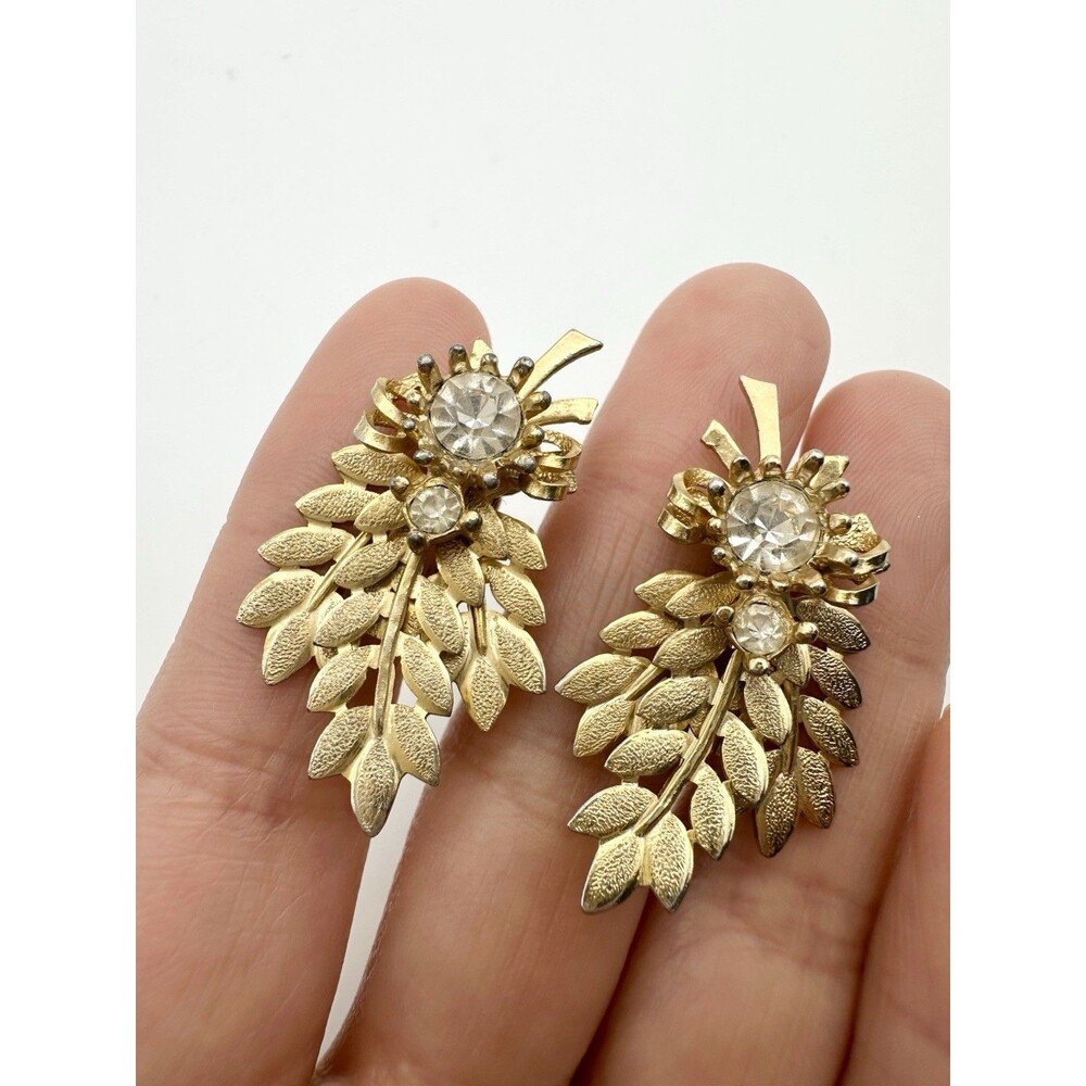 Vintage Sarah Coventry Gold Tone Clip Earrings Rhinestones
